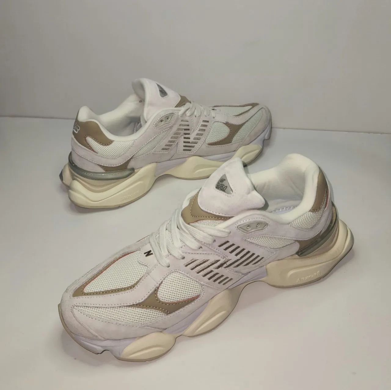 Tênis new balance 9060,N42 comprei dos Estados Unidos  - Foto 4