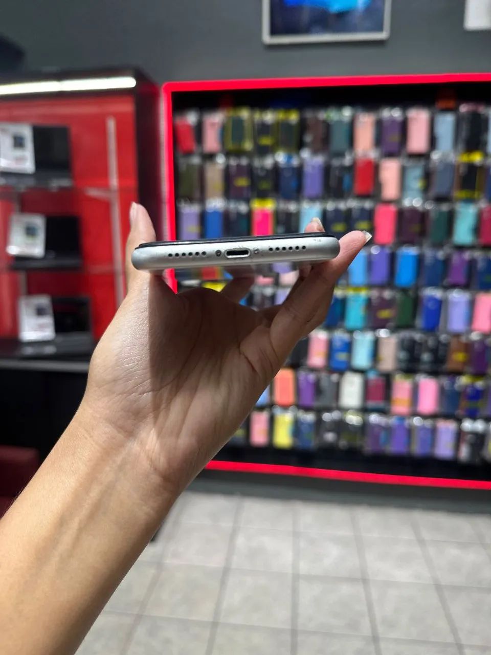 iPhone XR 128gb Branco  - Foto 3