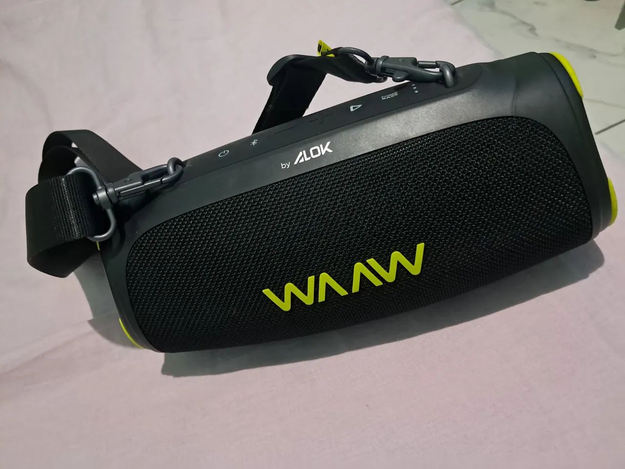 Bombox