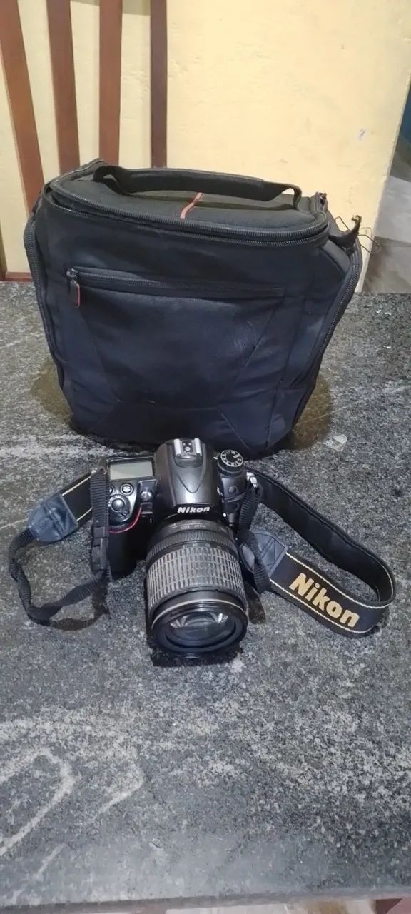 Vendo câmera Nikon D90 usada