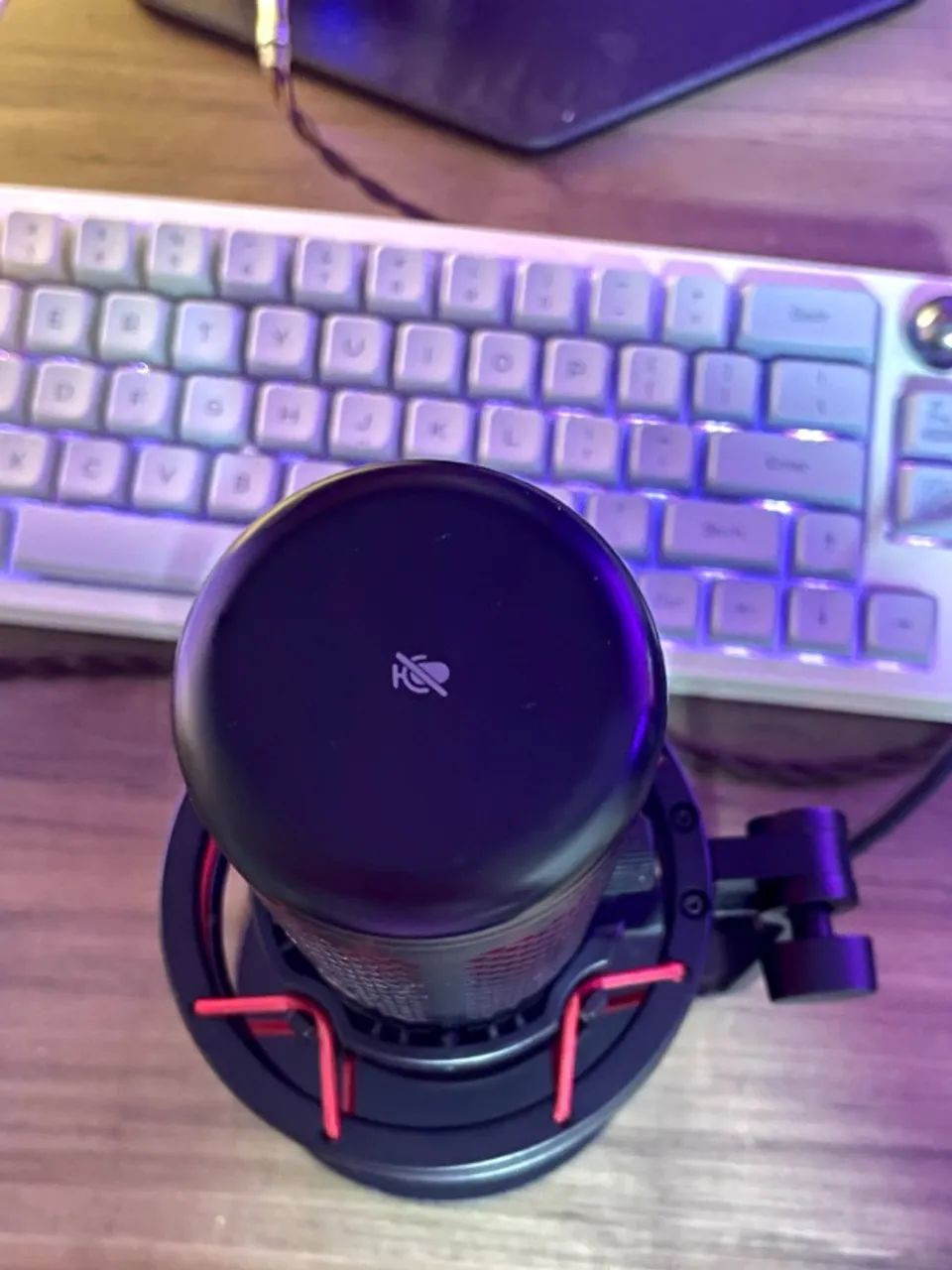 Microfone HyperX Quadcast (1a geração) Gamer, USB, Led vermelho - Foto 3