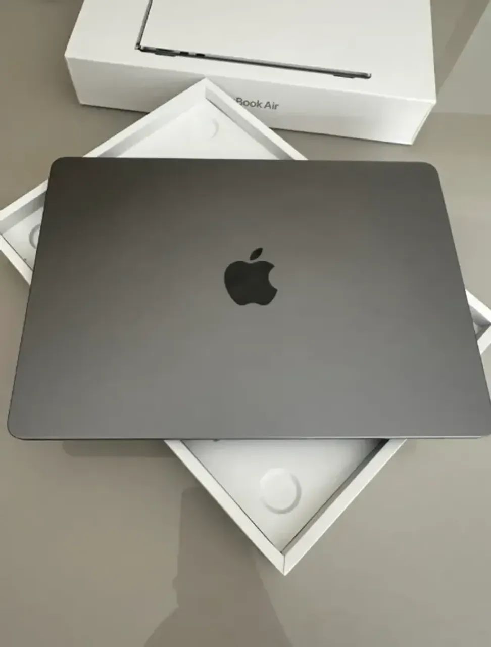 MacBook Air 13 com chip M2 (256 GB)