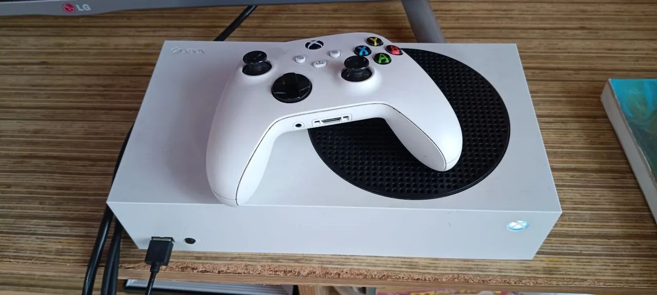 Xbox series S com controle  - Foto 2