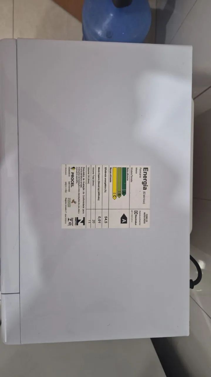 Microondas Electrolux 20LTs semi-novo - Foto 5