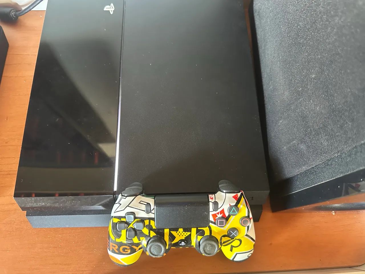 PS4 desbloqueado + controle com paddle shift original