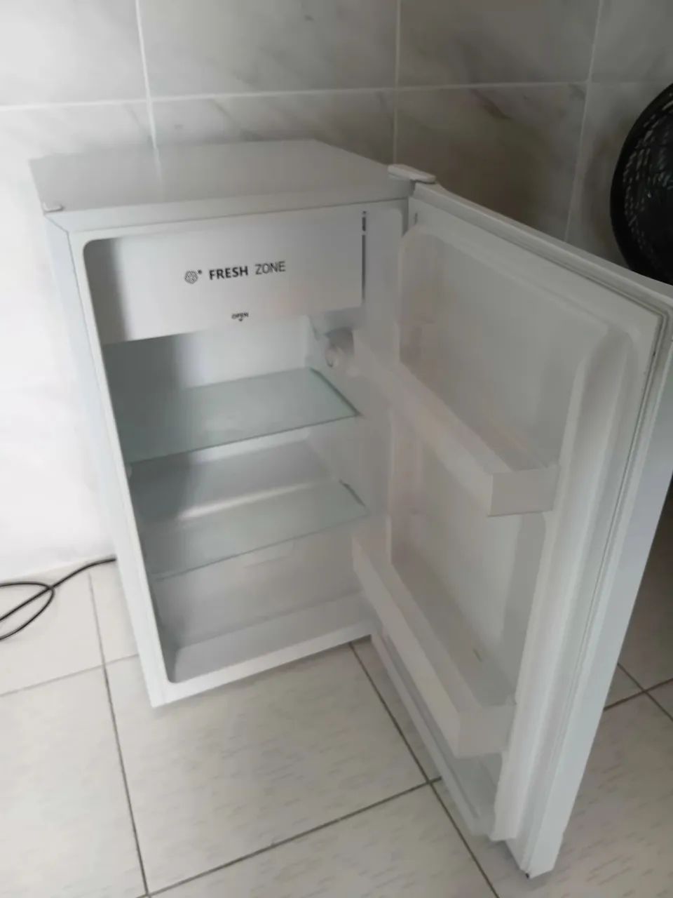 Frigobar VIX 115 Litros - Foto 3