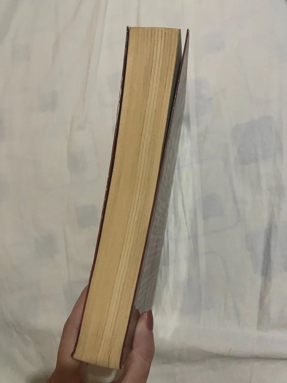 Livro Anjos e Demônios - Dan Brown - Foto 4