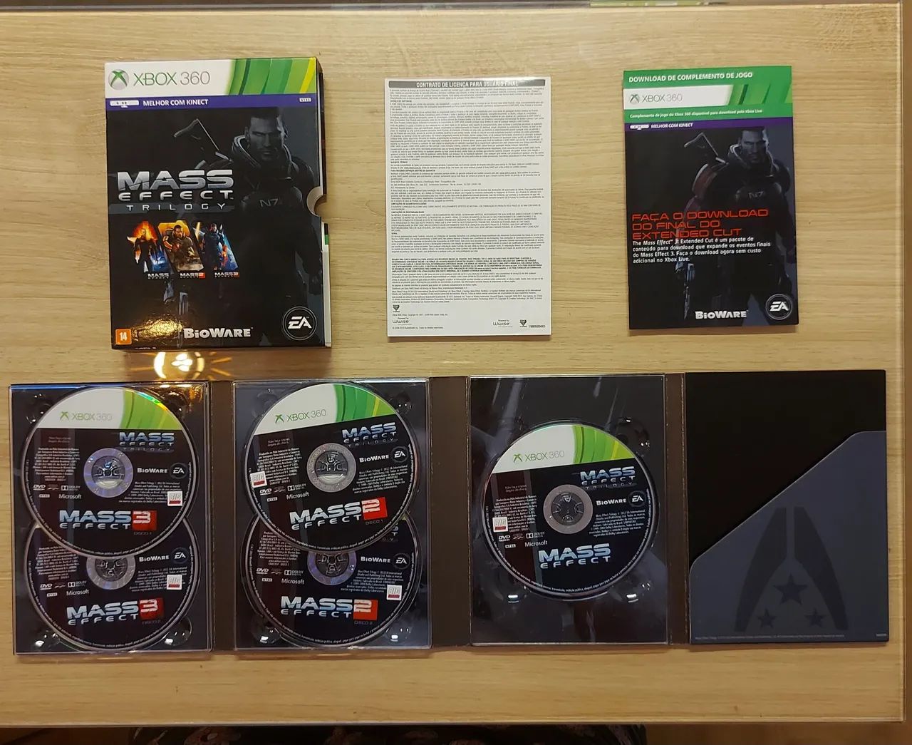 Jeu Mass Effect Trilogy - Version Xbox 360, Complet Avec Boîte Et Manuel, Très Bon état