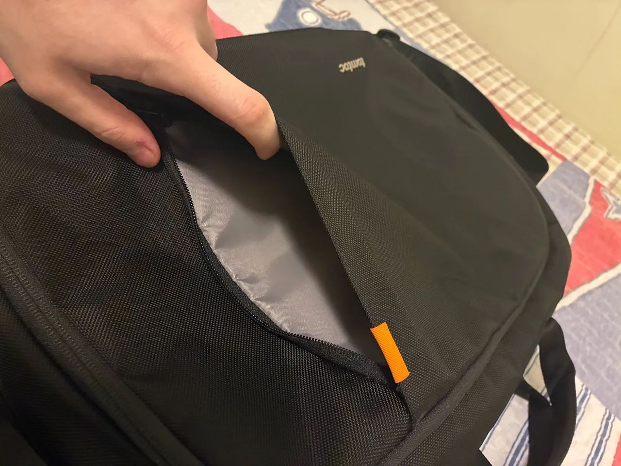 Bolsa Tomtoc Defender A30 15,6? - 2 Notebooks - Pouco Usada - Foto 4