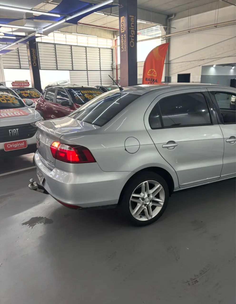 Volkswagen Voyage VOYAGE Evidence 1.6 Total Flex 8V 4p 2015
