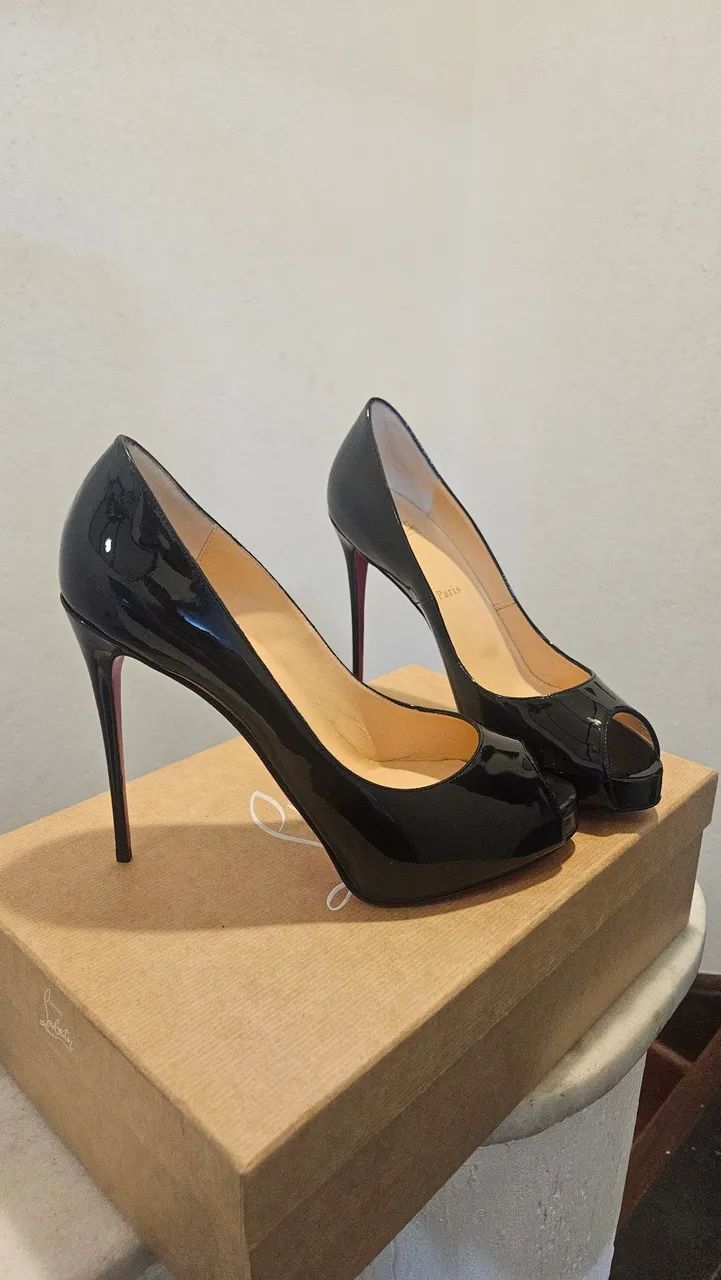 Christian Louboutin - Foto 4