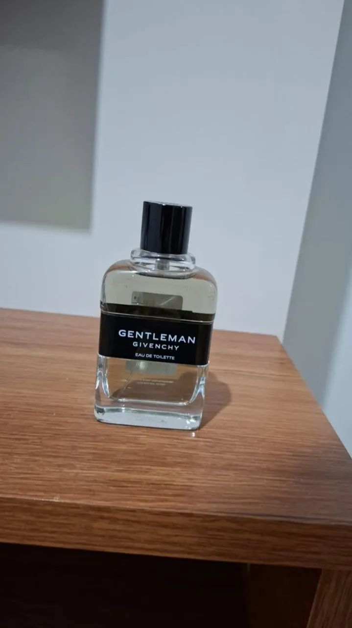 Perfume Givenchy Eau de Toilette - Foto 3
