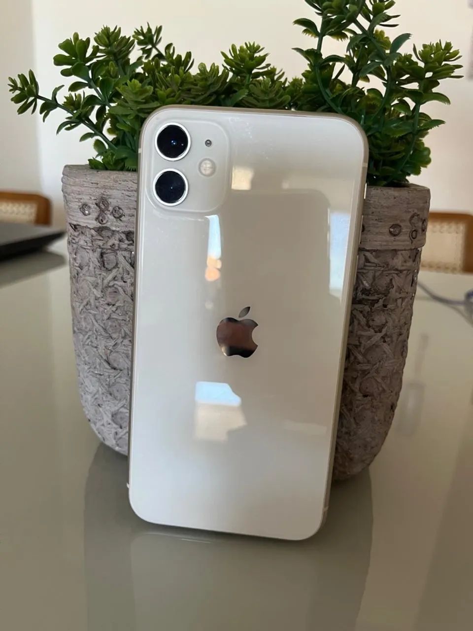 iPhone 11 - 64GB - Em perfeito Estado 