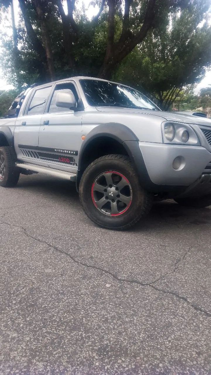 Mitsubishi L200 2011