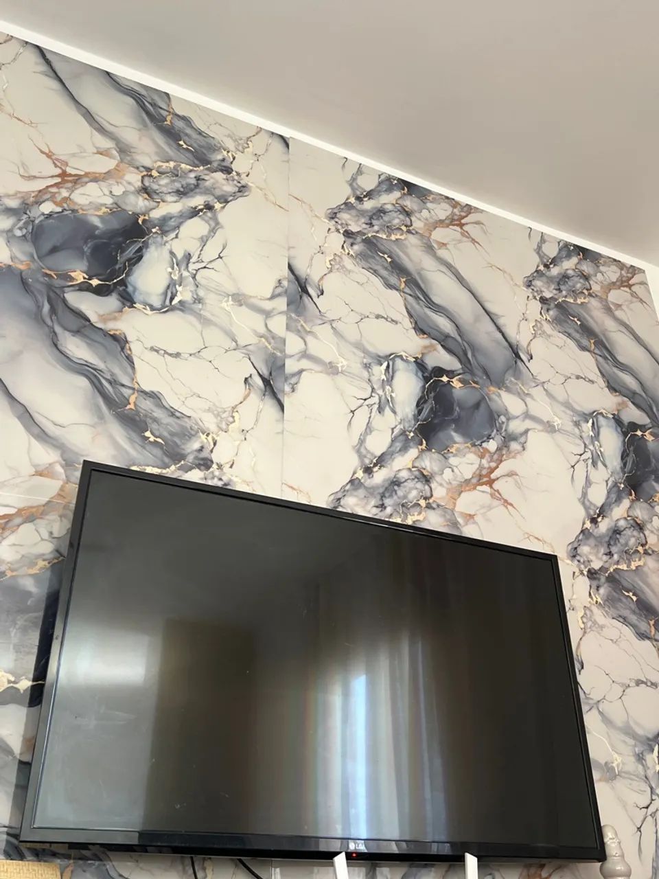 Vendo televisão LG 43PL