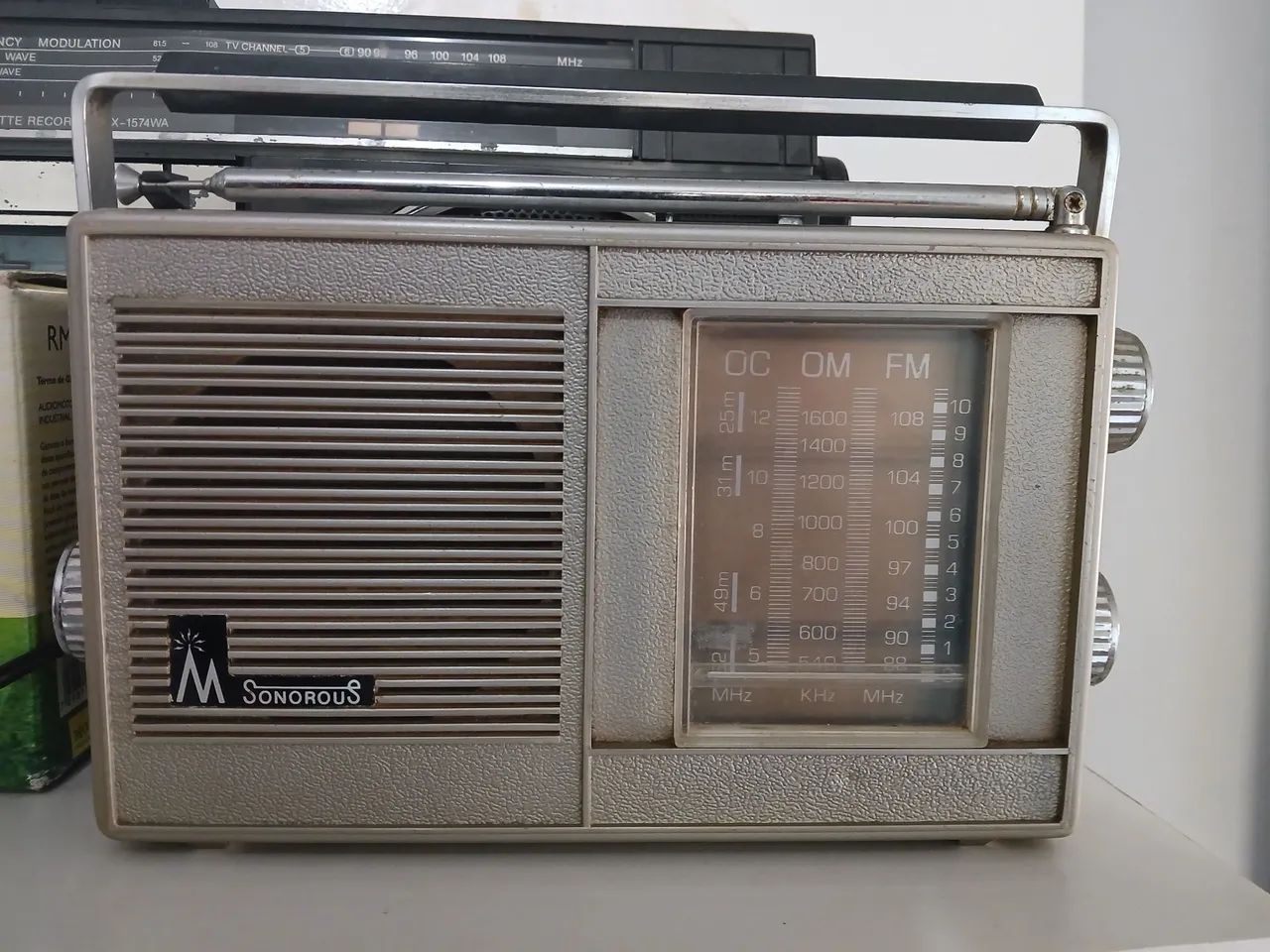 Rádio antigo  LER 