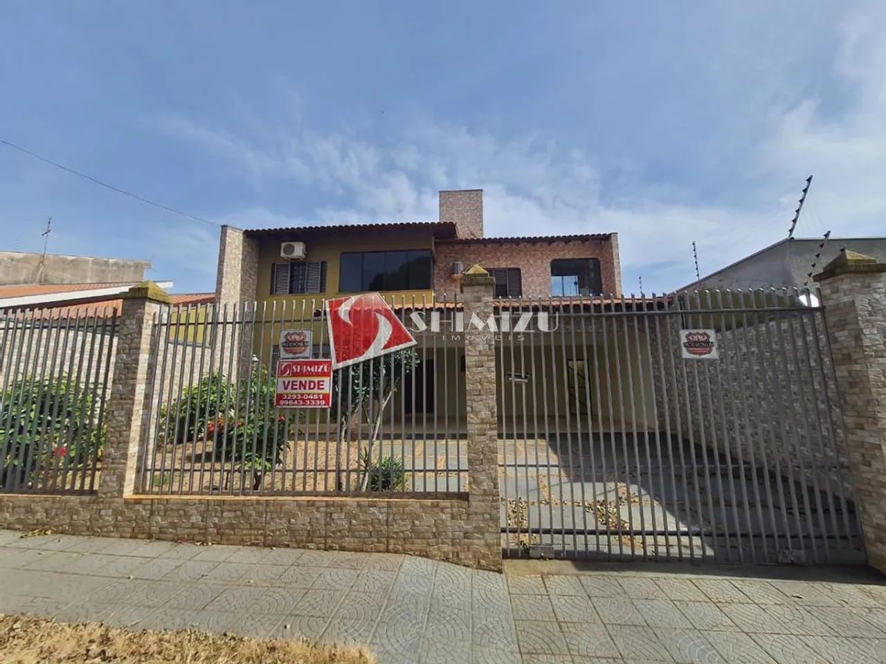 Sobrado à venda em Maringá, Parque Residencial Cidade Nova, com 4 quartos, com 267.44 m²