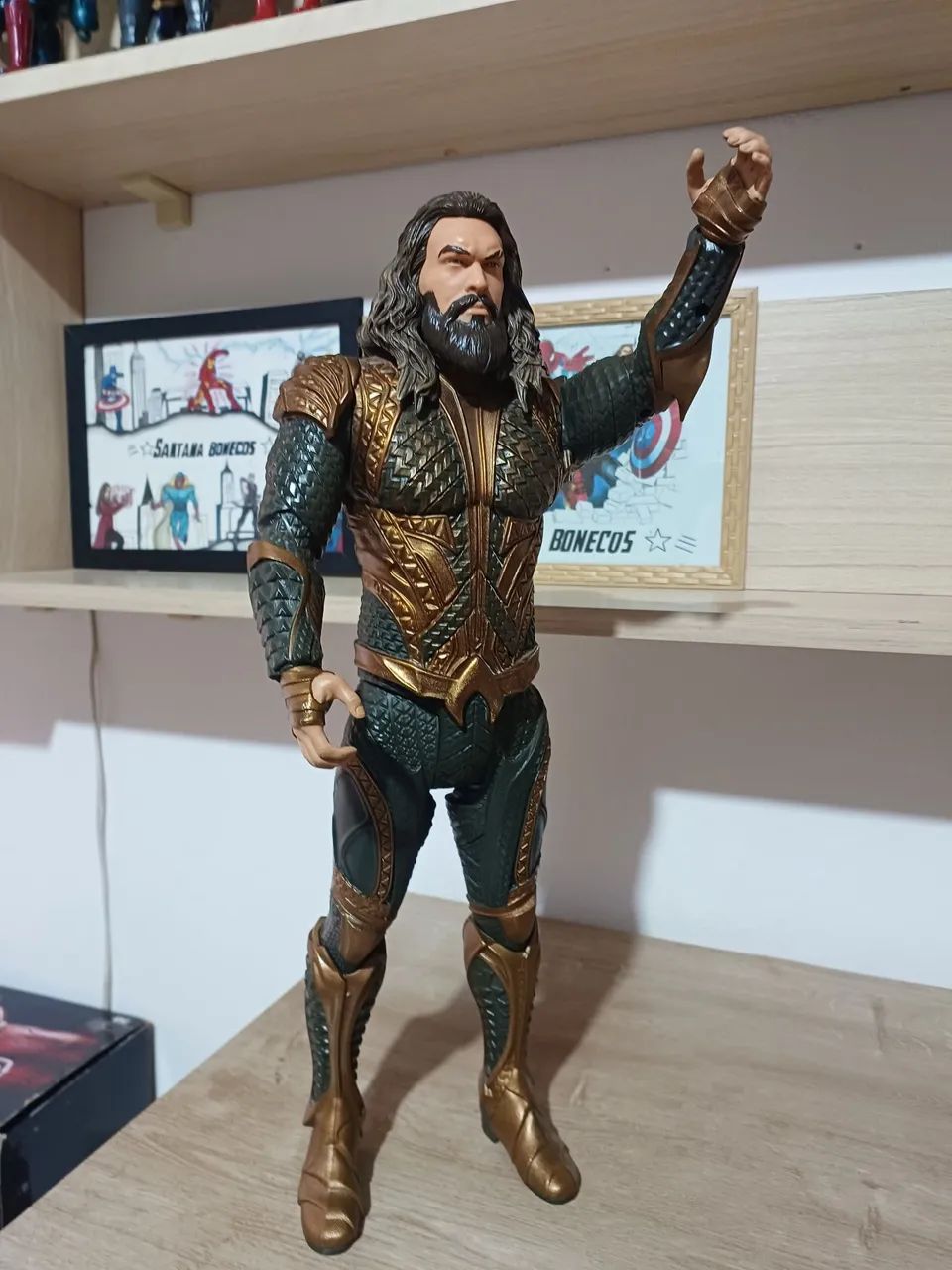 Aquaman 45cm original marca Dc Comics 