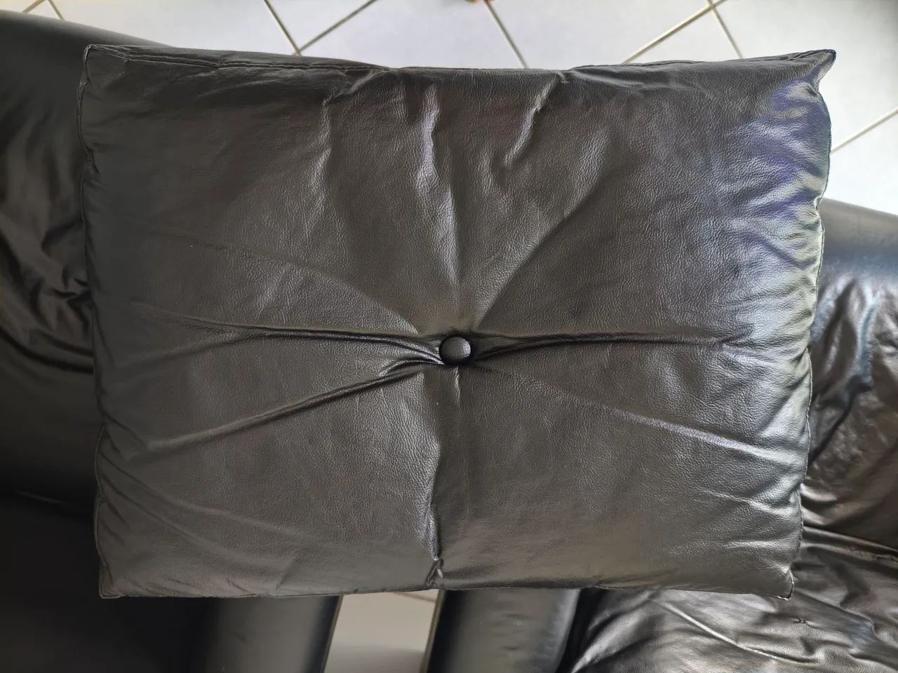 Duas Poltronas Giratórias em Corino - Conjunto - Foto 4