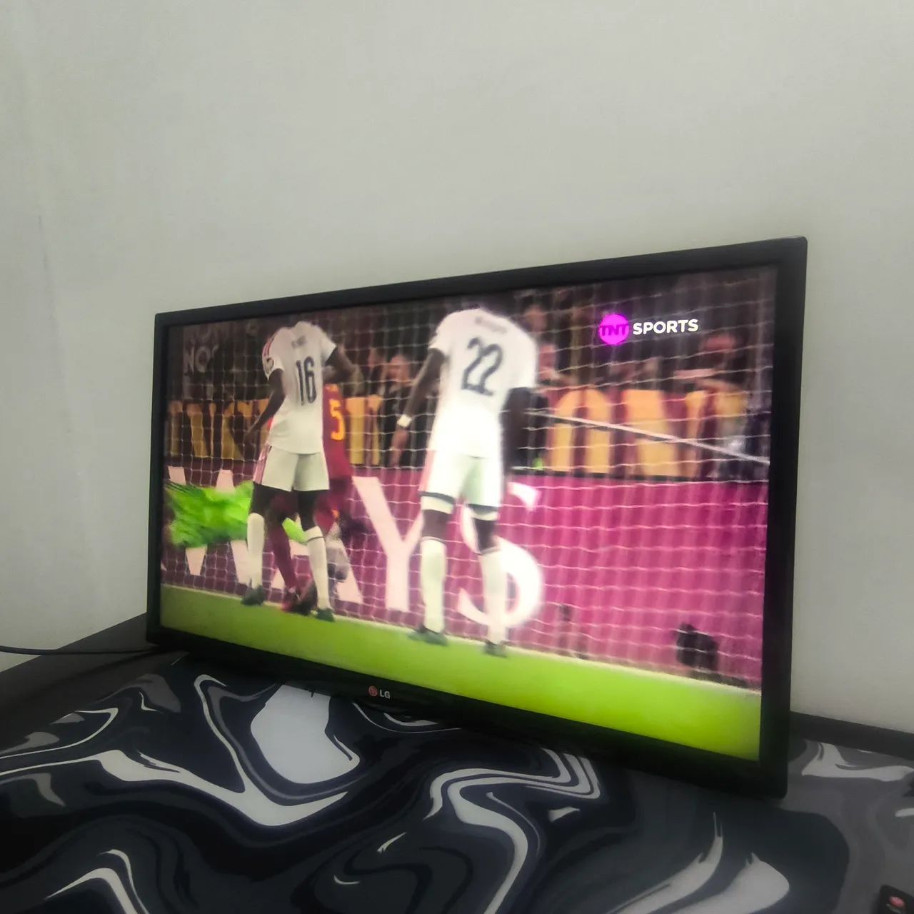 TV LG 32 POLEGADAS - Foto 2