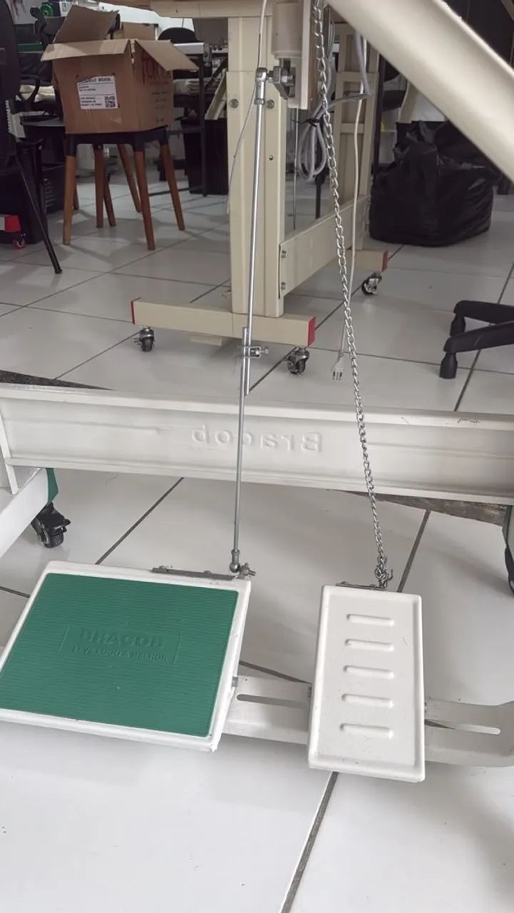 Máquina overloque - Foto 3