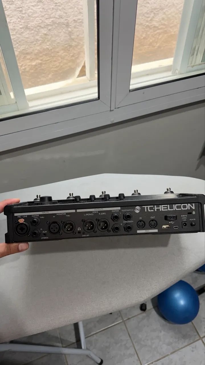Voice Live 3 Extreme TC Helicon - Foto 2