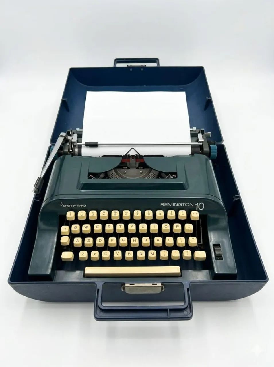 MAQUINA DE ESCREVER ANTIGA (FUNCIONANDO PERFEITAMENTE) - Foto 5