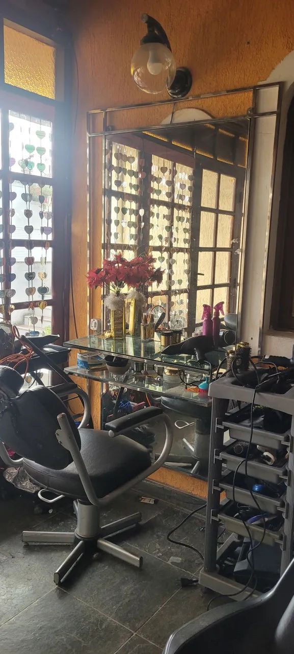 VENDO BARATO SALÃO DE BELEZA SÓ MÓVEIS E EQUIPAMENTOS - Foto 3