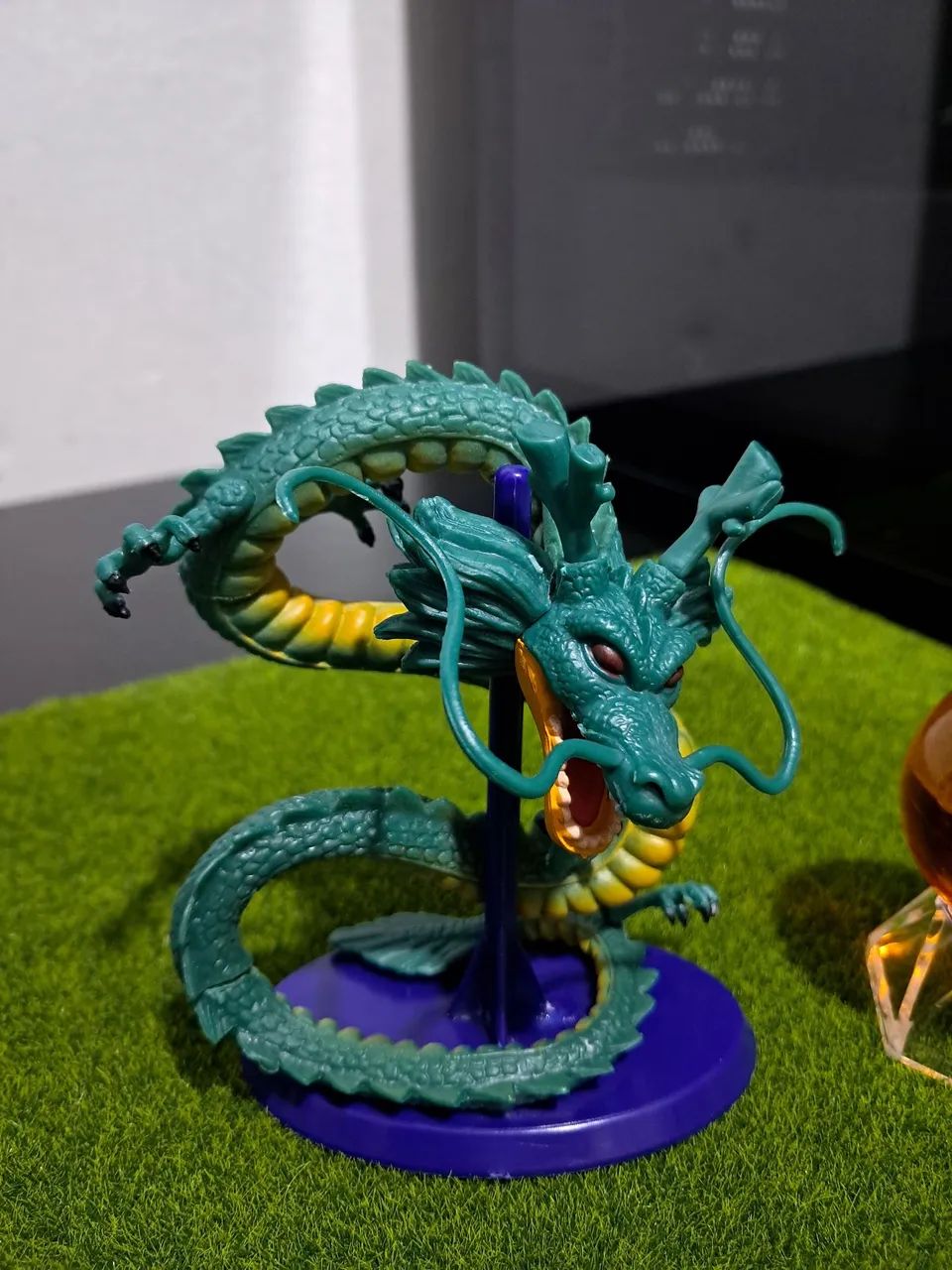 Kit Action Figure Dragon Ball - Shenlong + Esfera do Dragão 4 Estrelas - Foto 2