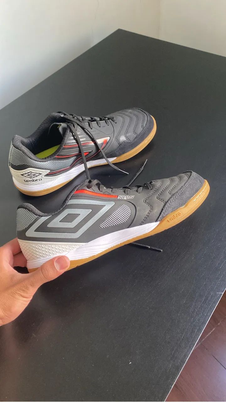 Chuteira UMBRO PRO 5 - Calçados Esportivos - Tupi A, Belo