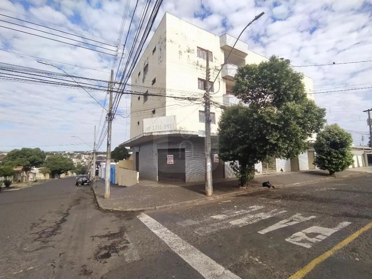 Cômodo Comercial para locação bairro Daniel Fonseca - Foto 2