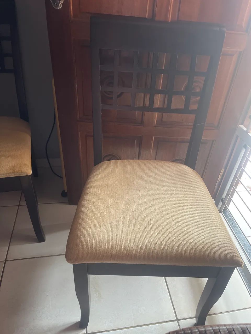 Mesa de jantar com 6 cadeiras  - Foto 4