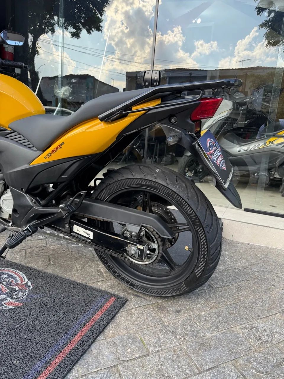 CB 300 - Foto 4