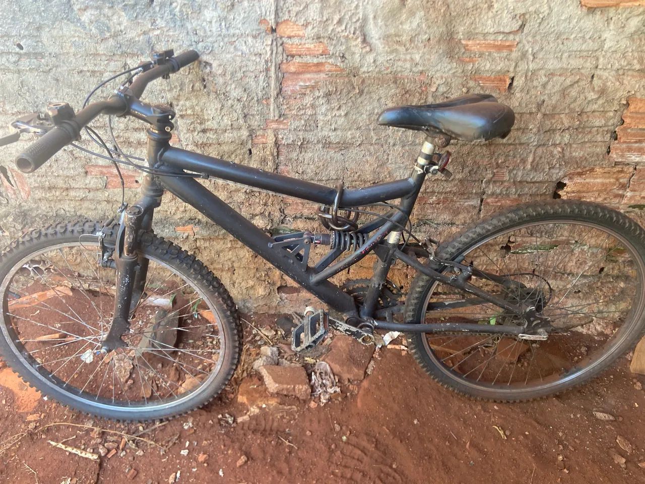 Bicicleta aro 26 dupla suspensão  - Foto 3