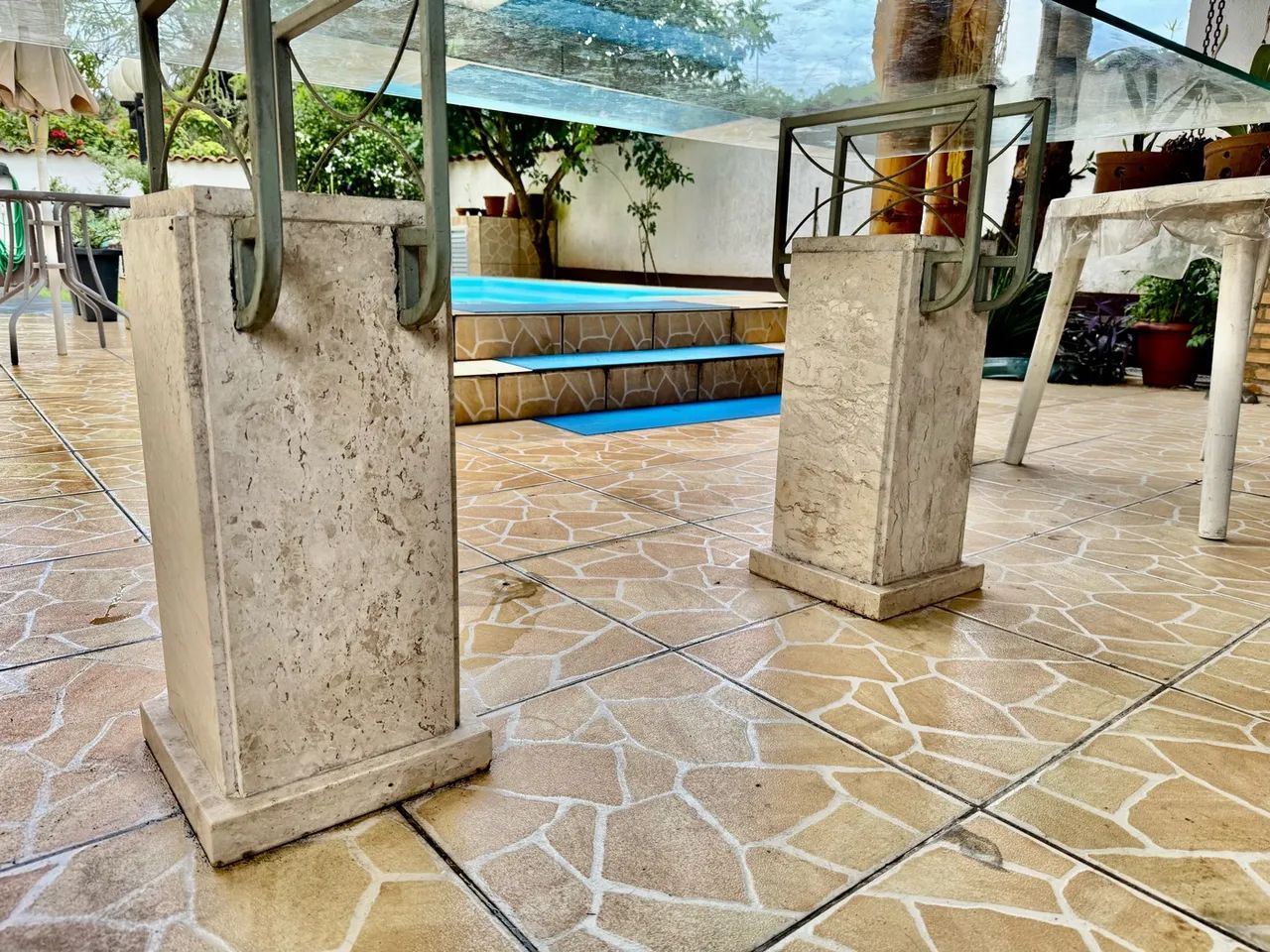 Mesa de 6 lugares (MÁRMORE MACIÇO),  - Foto 3