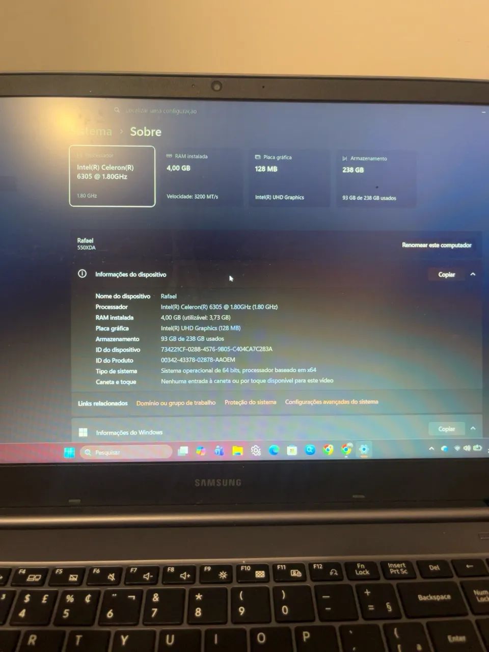 Notebook Samsung Book NP550XDA | SSD 256GB | Intel Celeron | Windows 11 - Foto 4