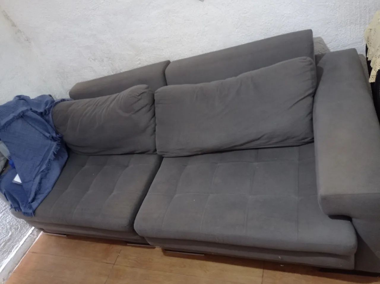 Sofá de 4 lugares retrátil vira cama - Foto 2