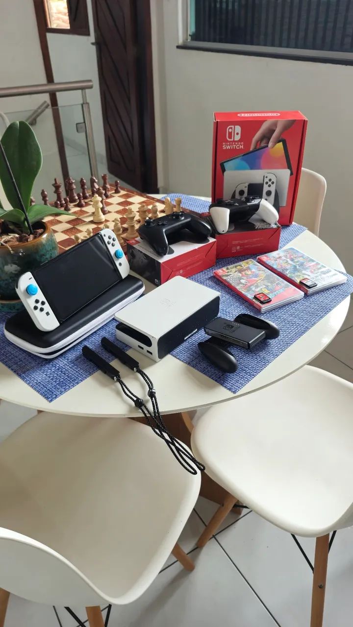 Nintendo Switch OLED + BRINDES