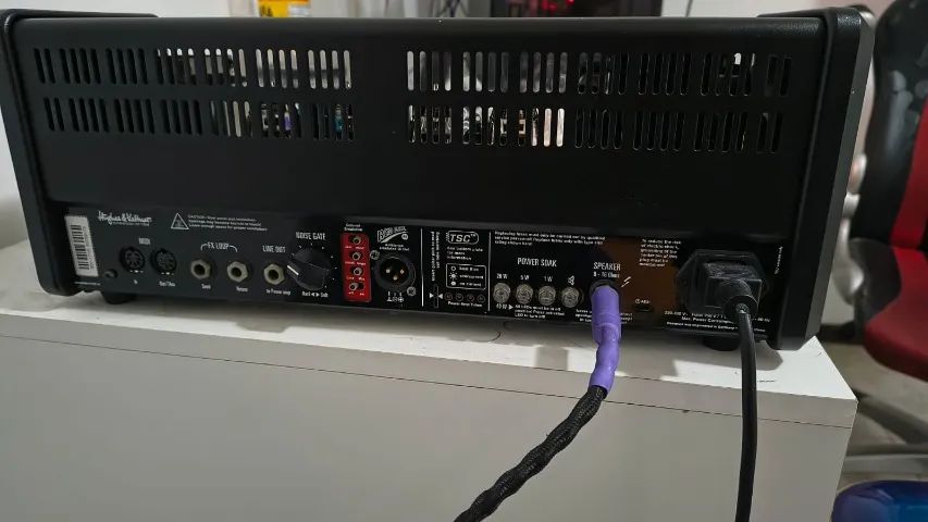 Hughes & Kettner Grandmeister Deluxe 40 + Fsm 432 MkIII
