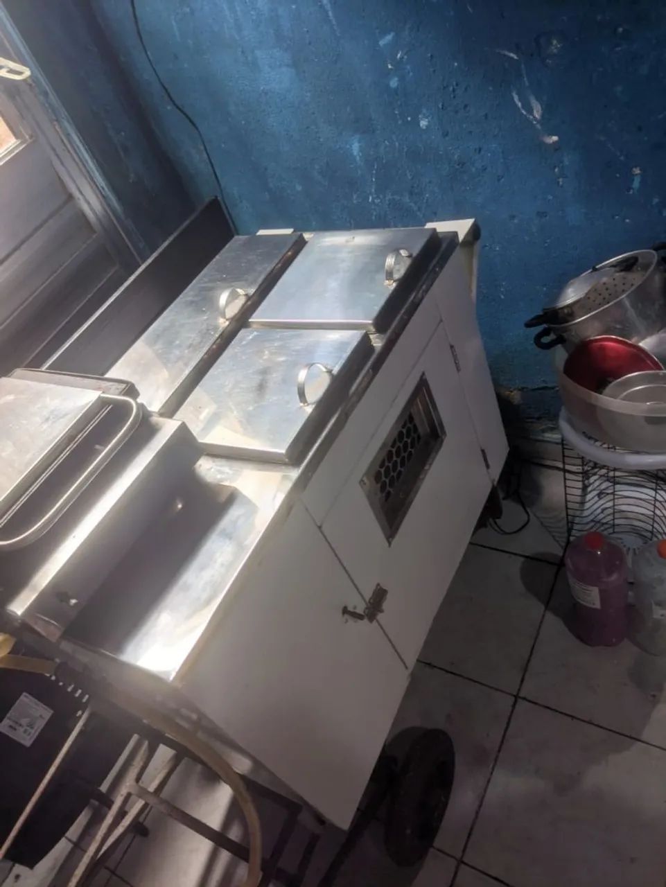 Carroça toda boa completa com tudo vem