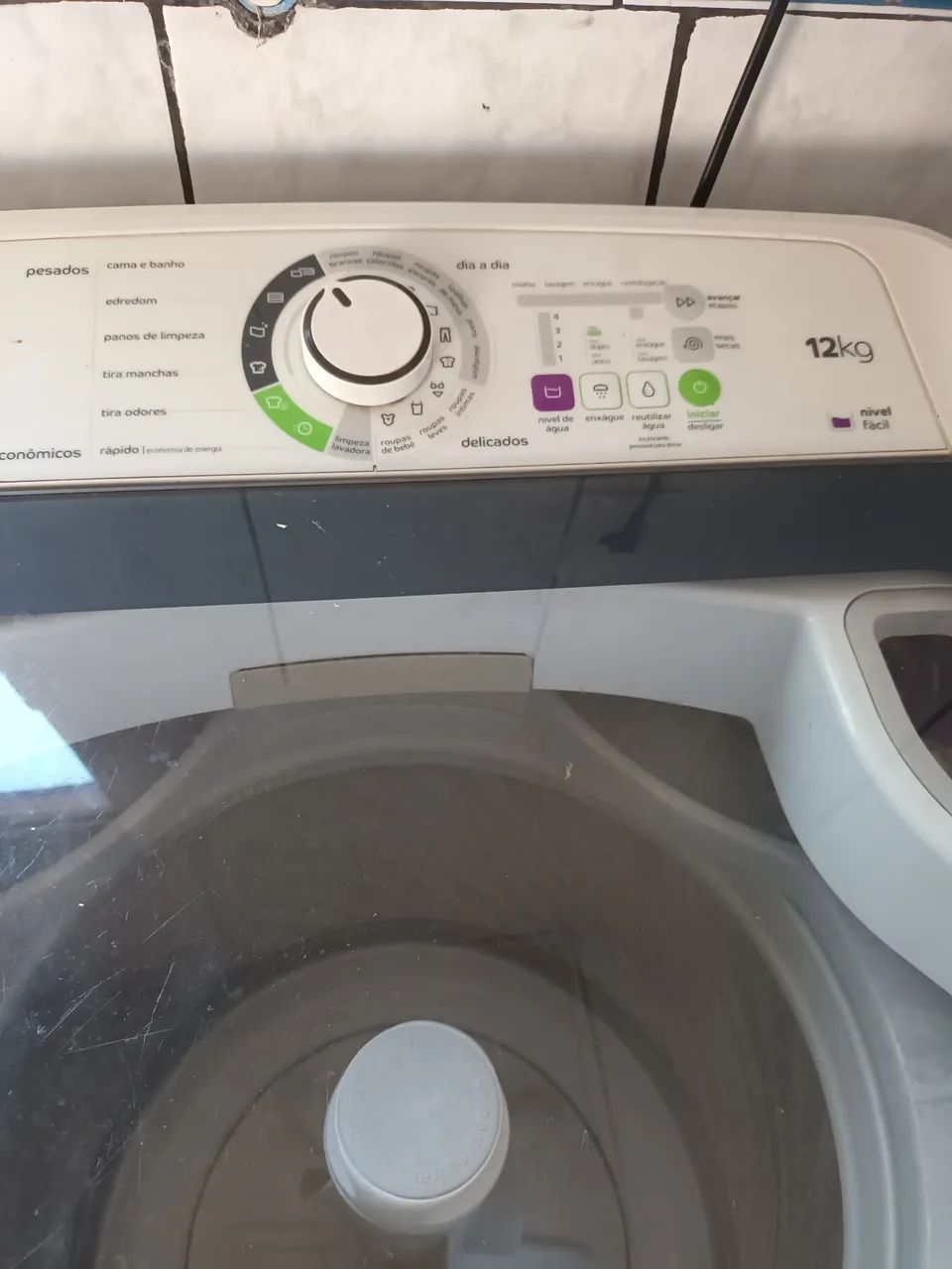 Máquina de lavar roupas usada. - Foto 4