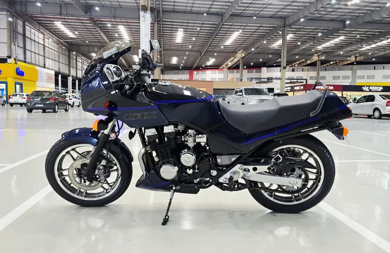 CBX750F NEON  - Foto 2