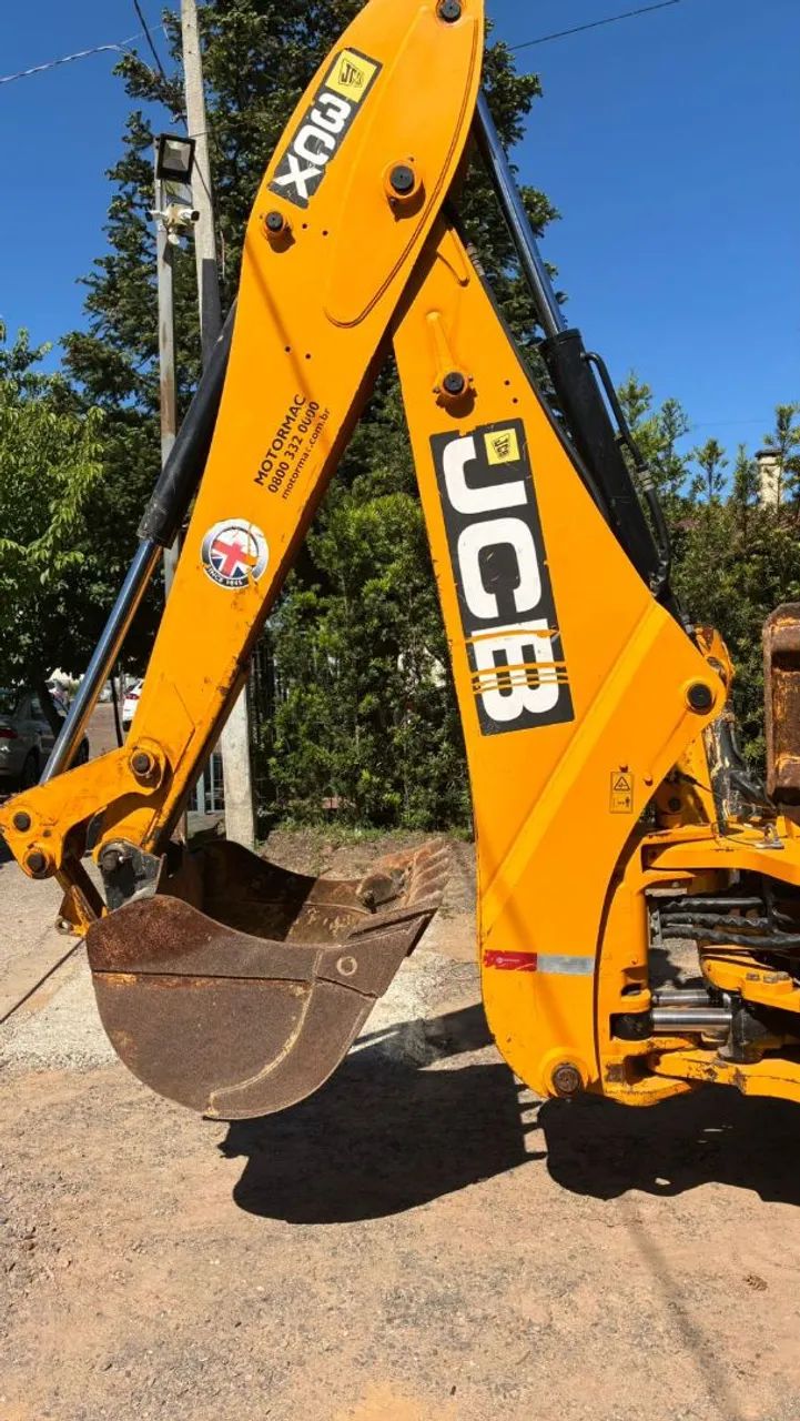 Retroescavadeira JCB 3CX 2022 - Foto 2