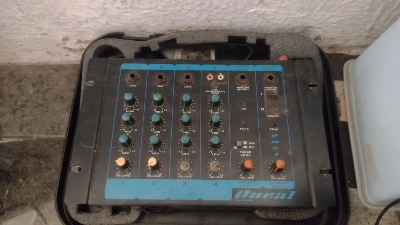 Mesa de som  mais microfone  - Foto 3
