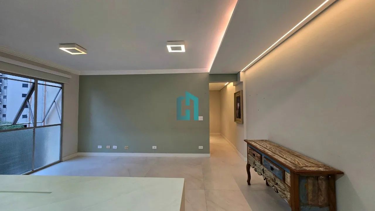 Apartamento a venda na Vila Olimpia, proximo ao Insper com 2 quartos e reformado