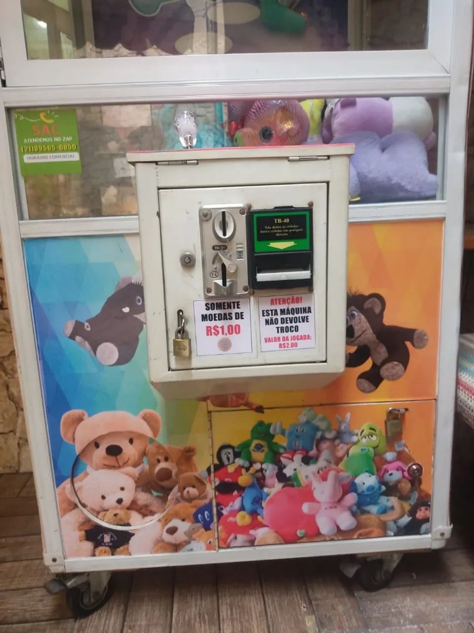 Máquina garra com 40 pelúcias - Foto 3