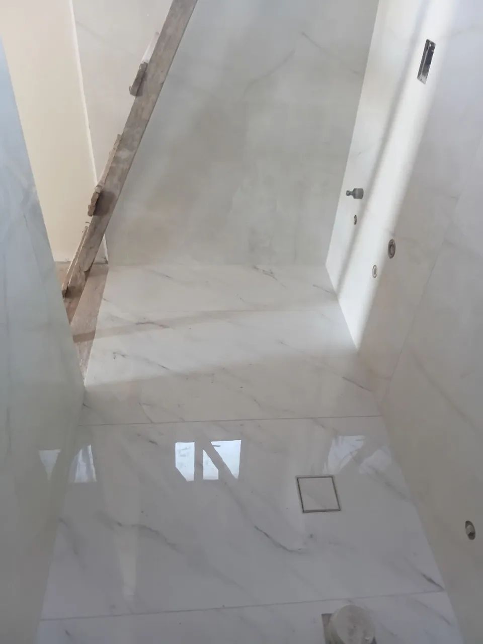 Estalação de piso . Azulegista 