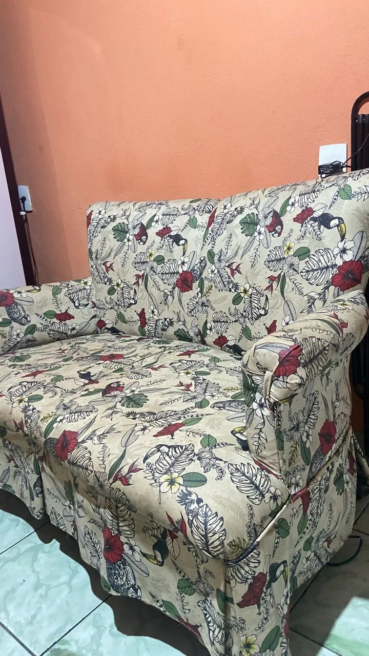 Sofá de 2 Lugares Estampado Floral  - Foto 4