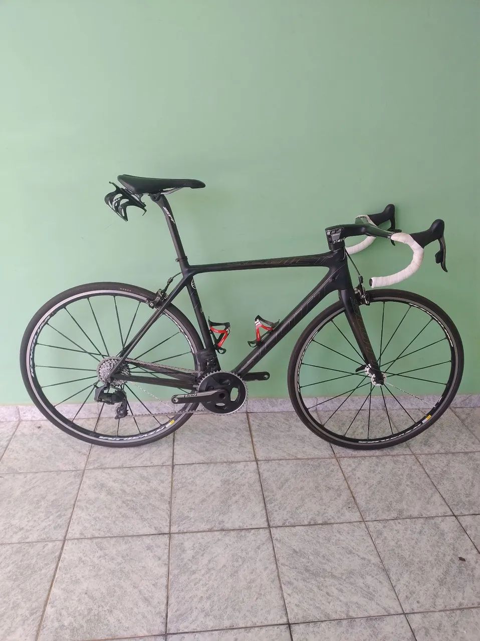 Bicicleta Scott adct 20 carbono.