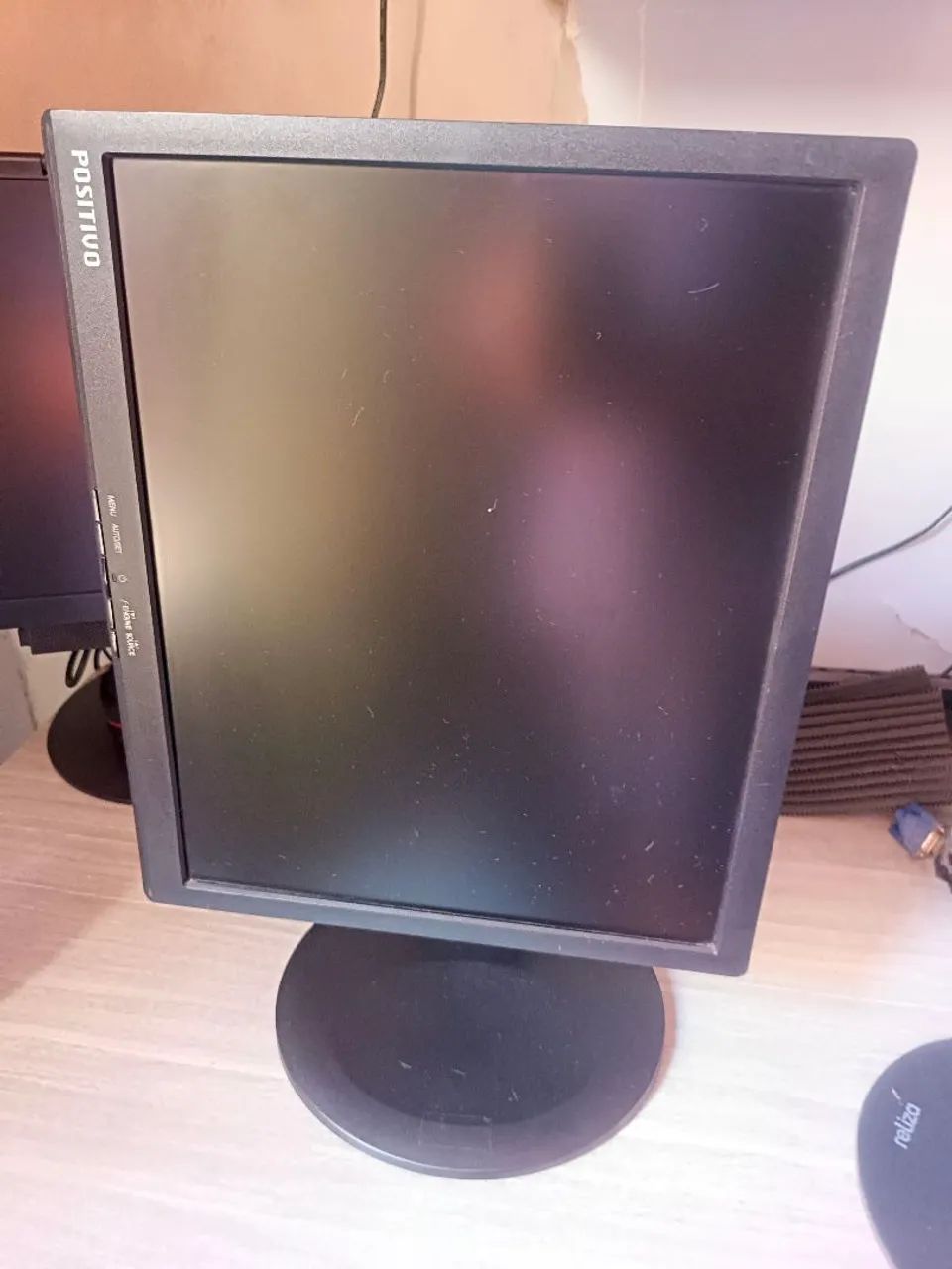 Monitor Positivo L1742PT